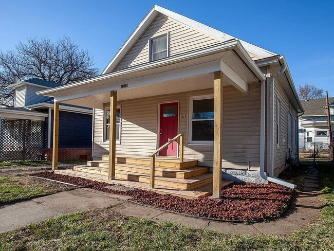 Primary Photo - 1838 South St