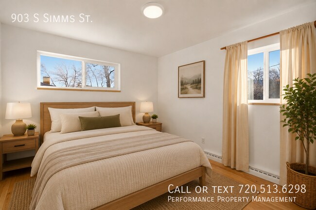 Building Photo - 903 S Simms St