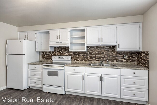 Building Photo - 111 S 1000 E St