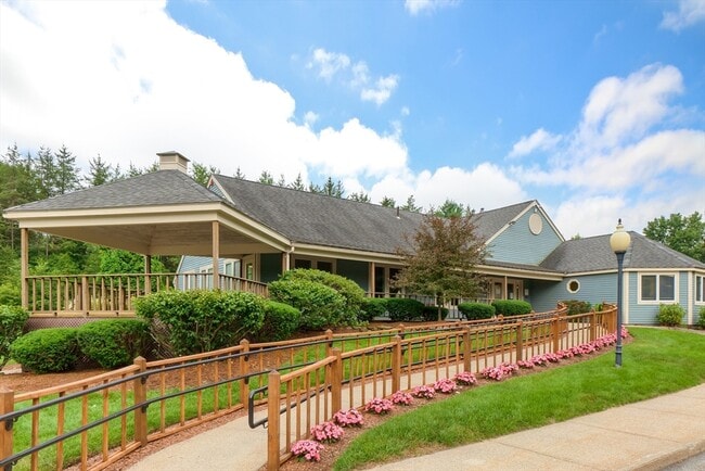 Building Photo - 313 Ridgefield Cir