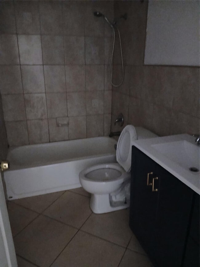 Building Photo - 514 NW 3rd Ave