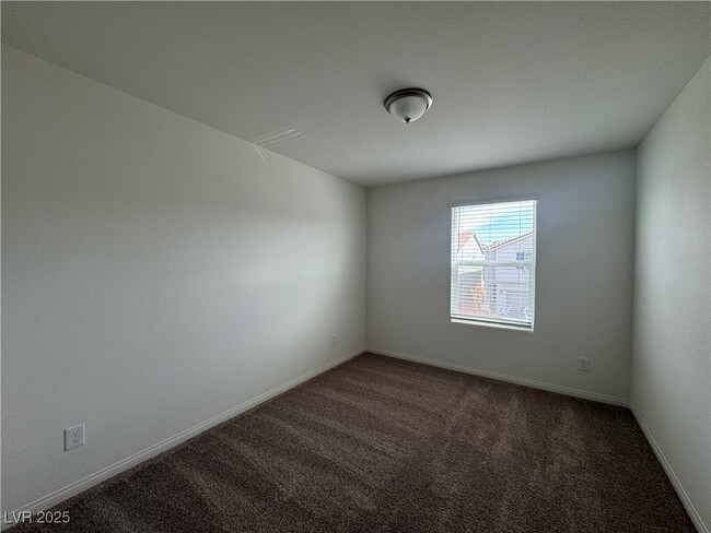 Building Photo - 9144 Vesey Ave