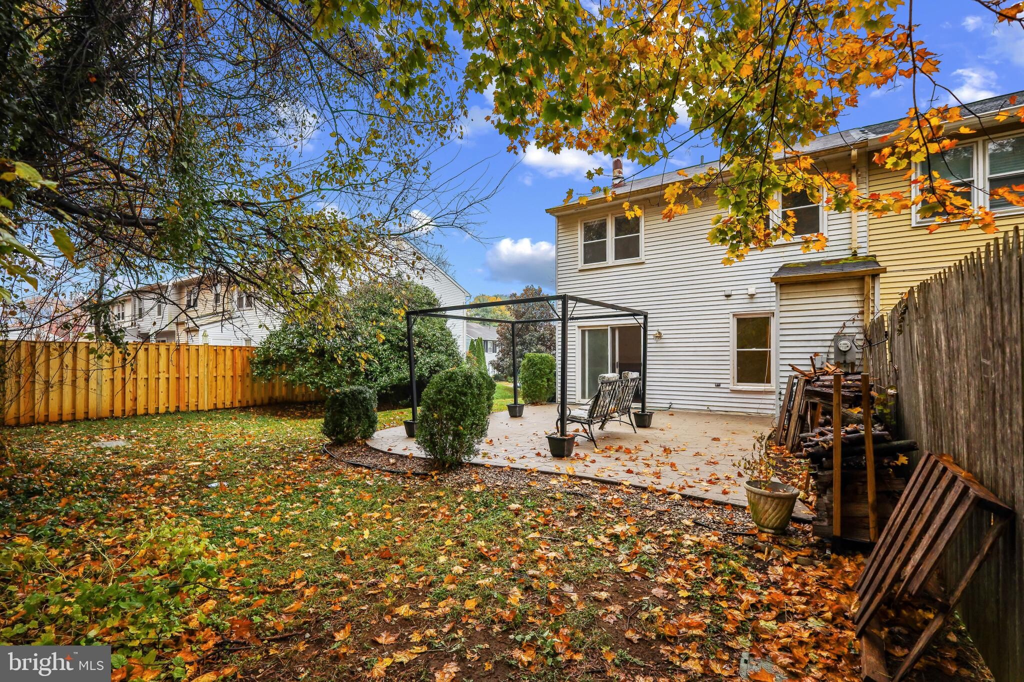 Building Photo - 332 Charred Oak Ct