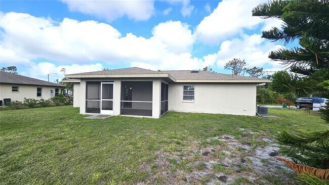 Building Photo - 6462 Mechler St