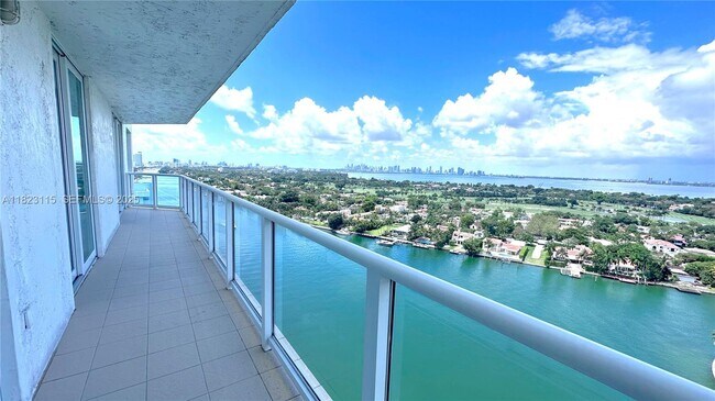 Building Photo - 5900 Collins Ave