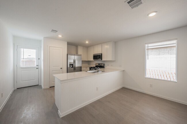 Building Photo - Brand new 3 bedroom 2 bath home Lennar home