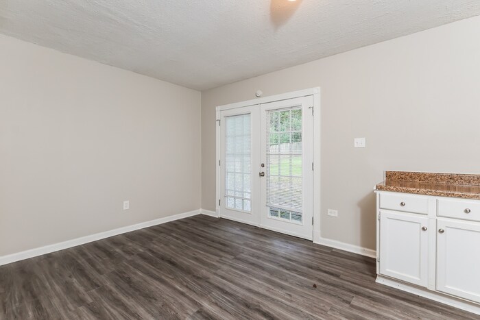 Building Photo - 506 Christine Dr