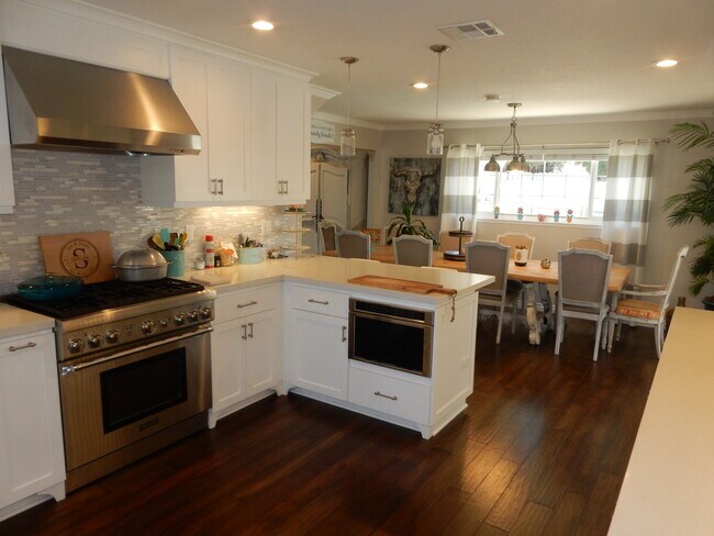 Building Photo - 1934 Buell Ct