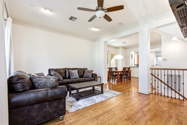 Building Photo - 1408 Rosedale St