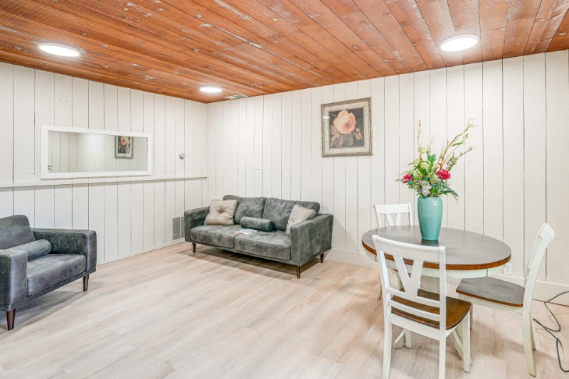 Building Photo - 43 Laureles Grade