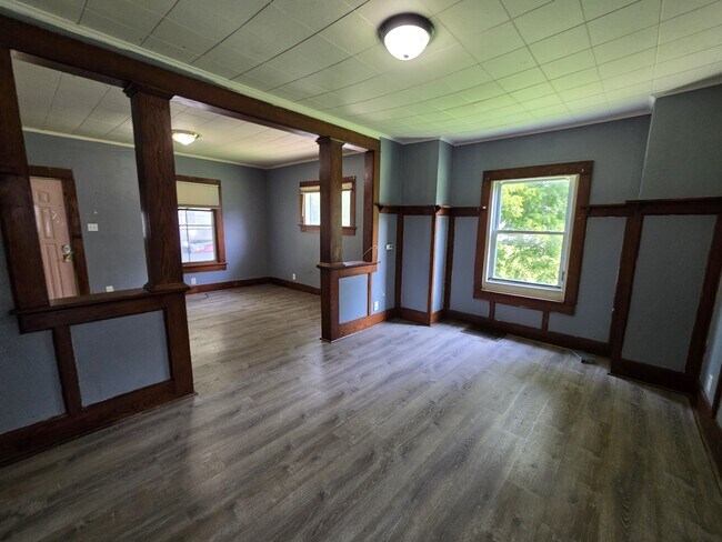 Building Photo - 406 Gable St