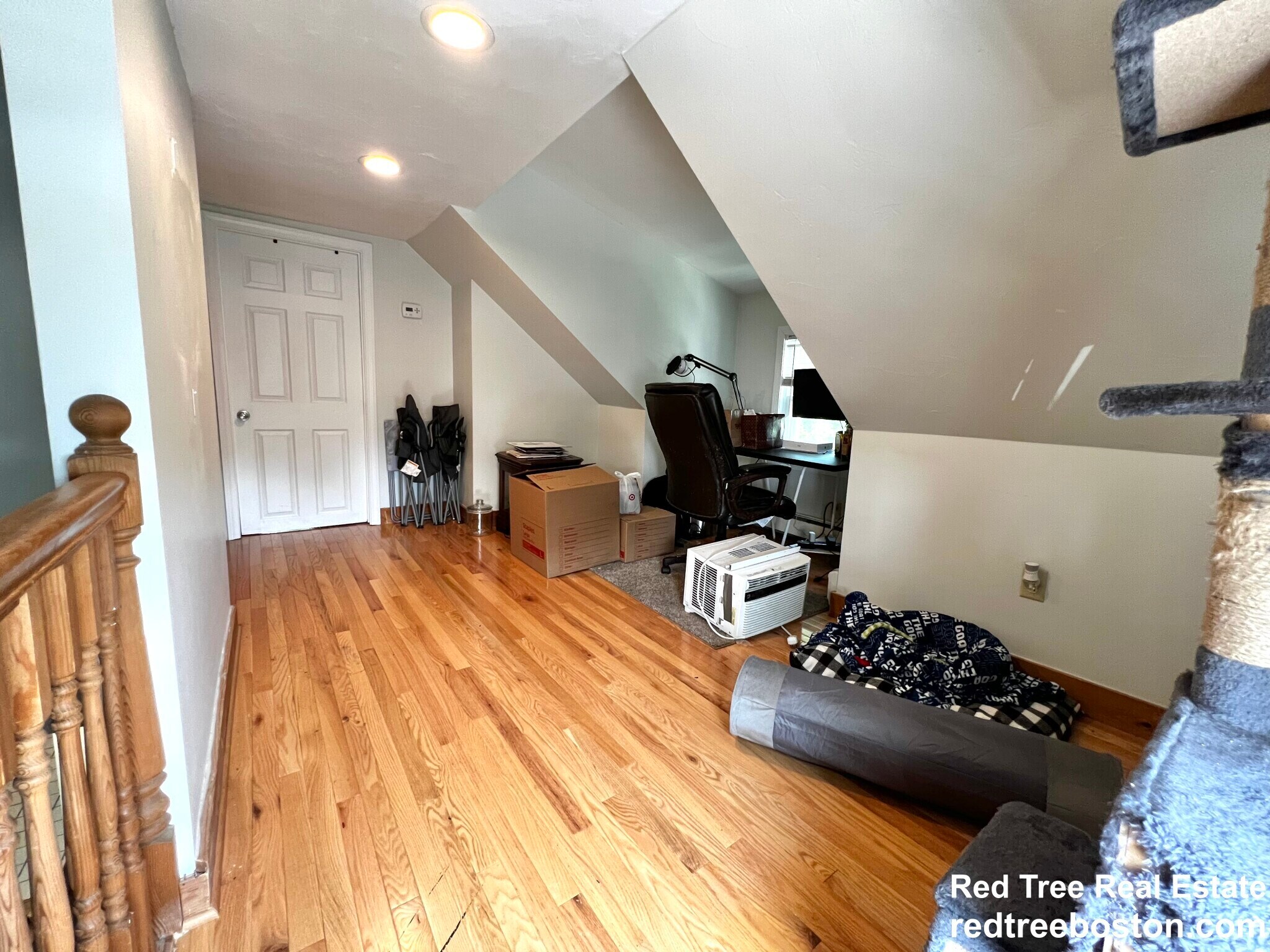 Building Photo - 479 High St