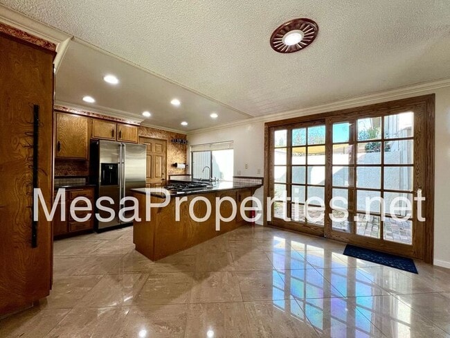 Building Photo - 5193 Steamboat Dr