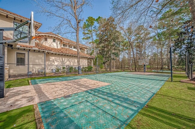 Building Photo - 3 Congressional Cir