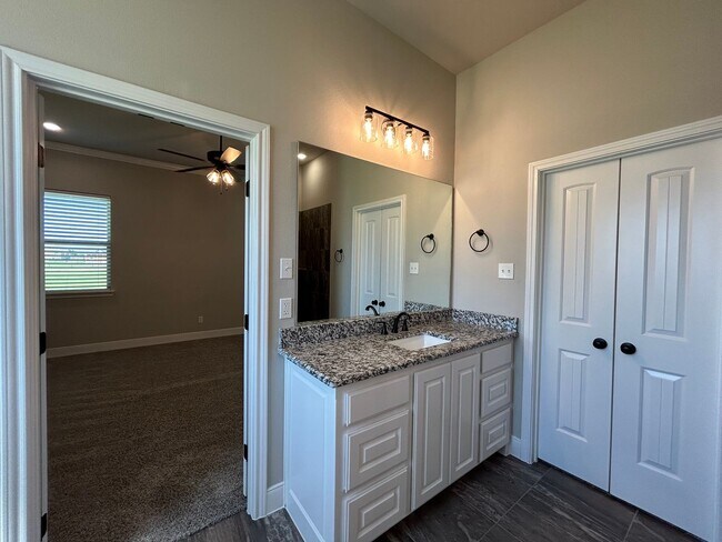 Building Photo - Azle Texas Homes For Rent "Azle ISD"