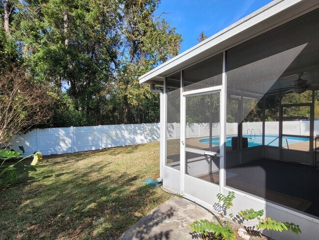 Building Photo - 4872 Lofty Pines Cir W