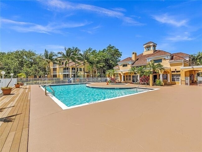 Building Photo - 2405 NW 33rd St