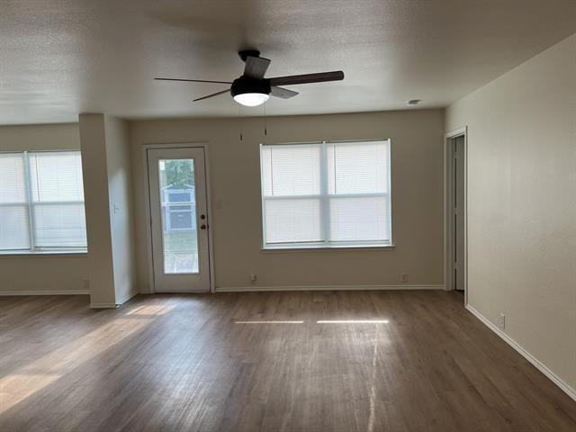 Building Photo - 1810 Oak Hl Dr