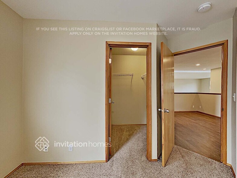 Building Photo - 6612 76th Dr NE