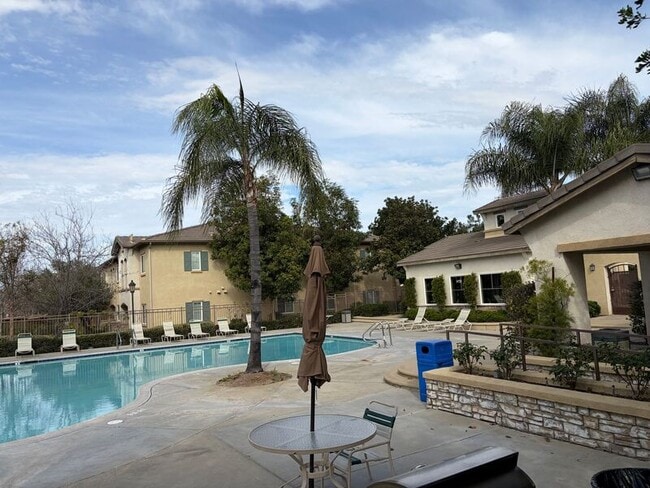 Building Photo - 26426 Arboretum Way