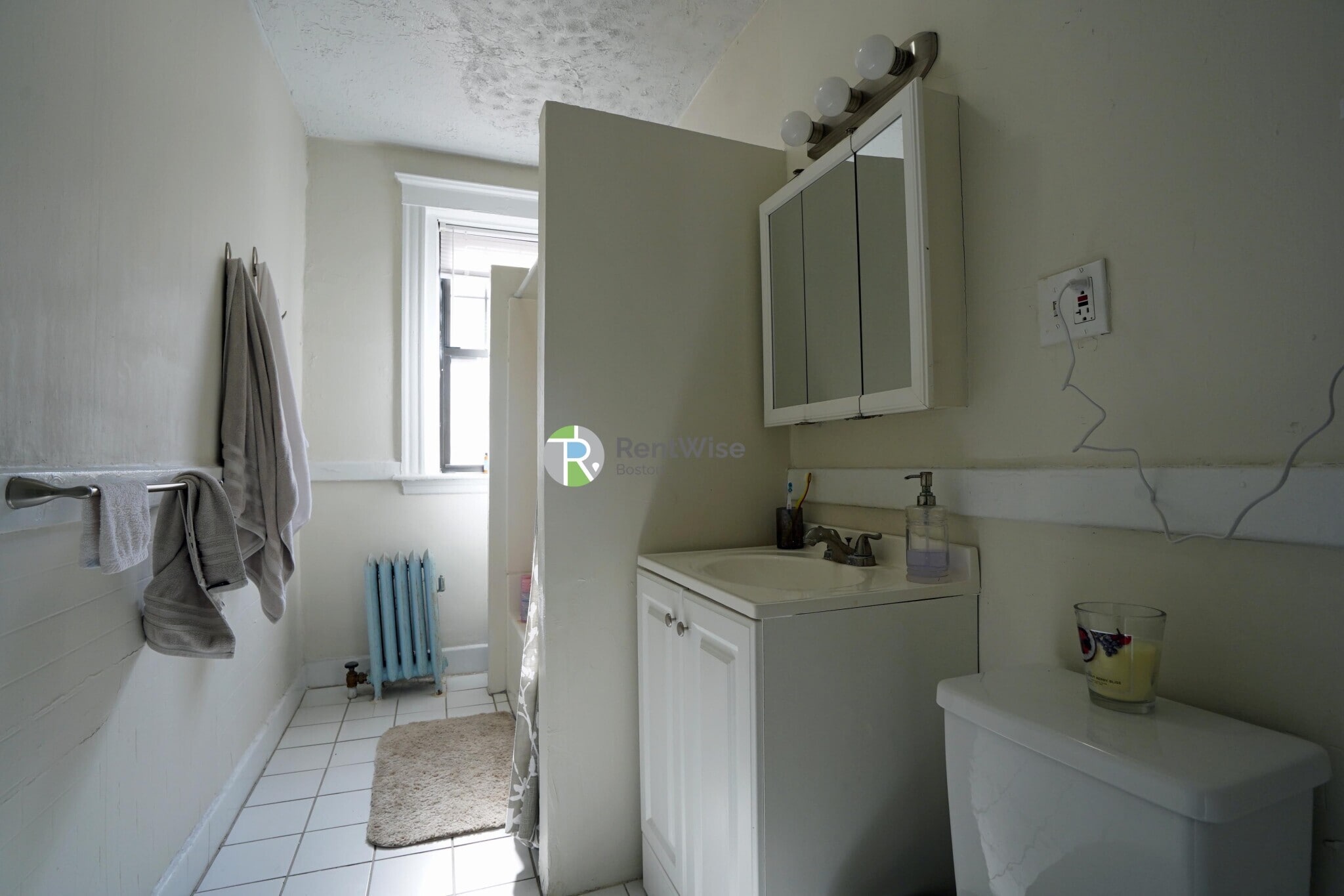 Building Photo - 39 Clinton St