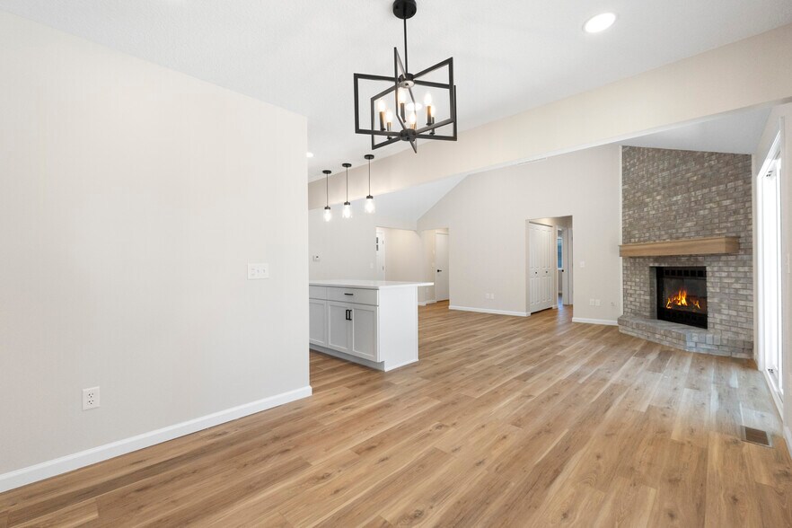 Building Photo - 7933 Basswood Pl