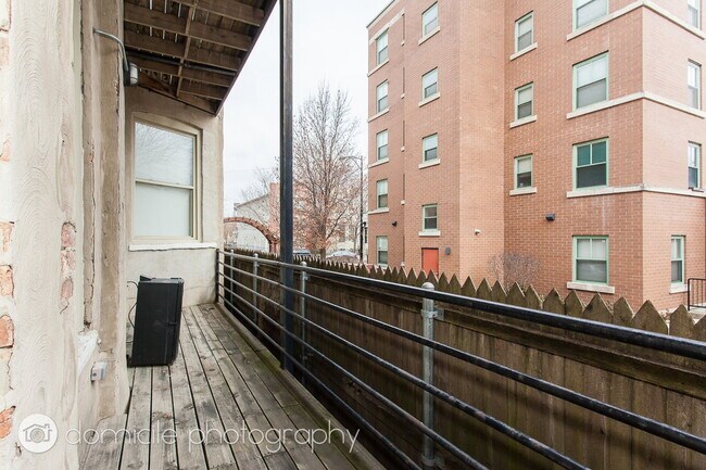 Building Photo - 1832-1 W Washington Blvd