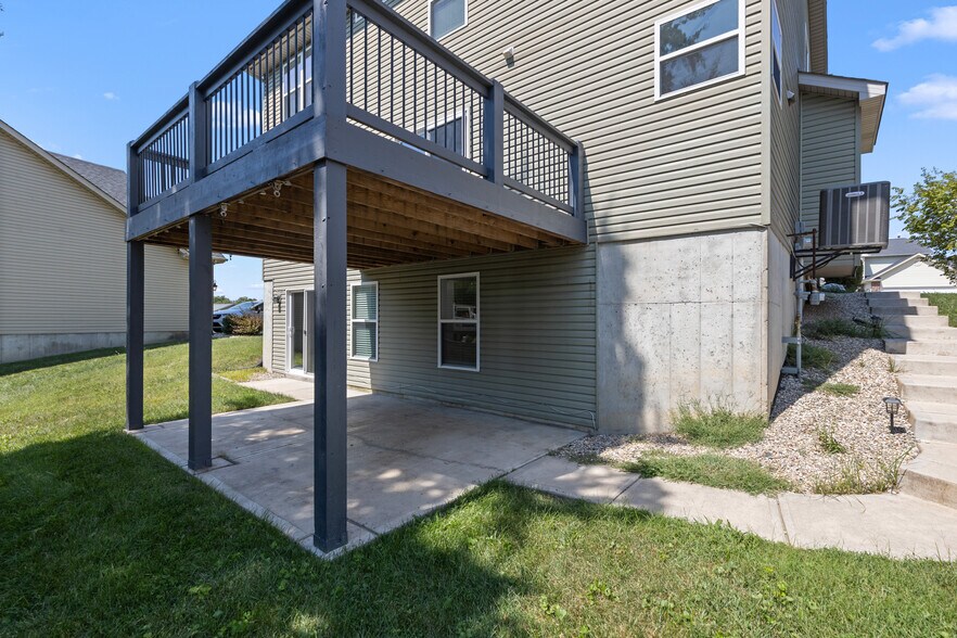 Building Photo - 1304 Mason Grove Dr