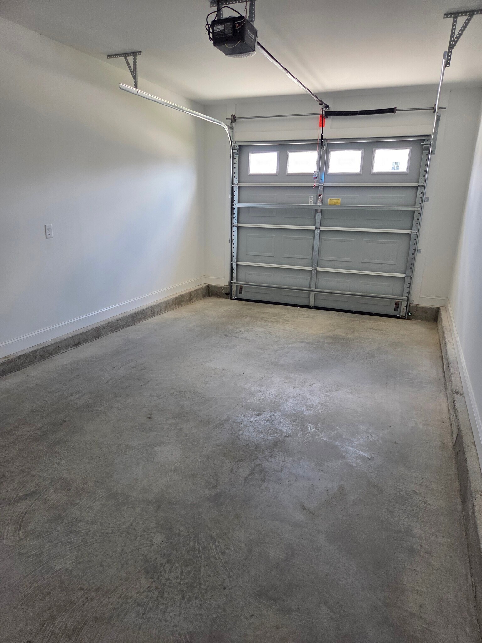 Building Photo - 632 Abigail Taylor Dr