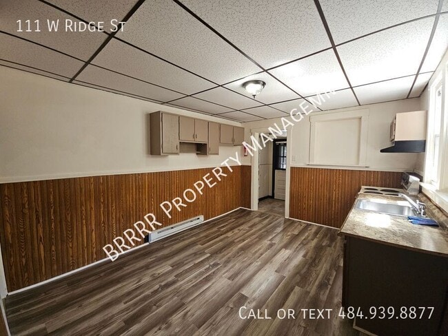 Building Photo - 111 W Ridge St