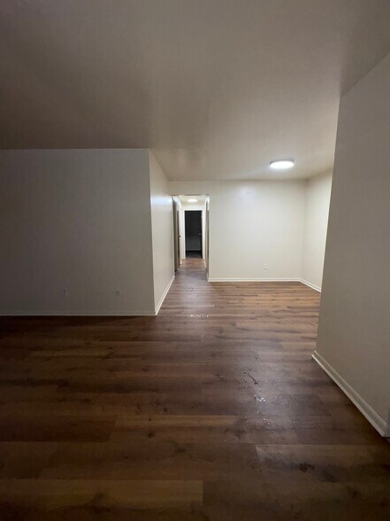 Living Room - 5317 Greencroft Dr