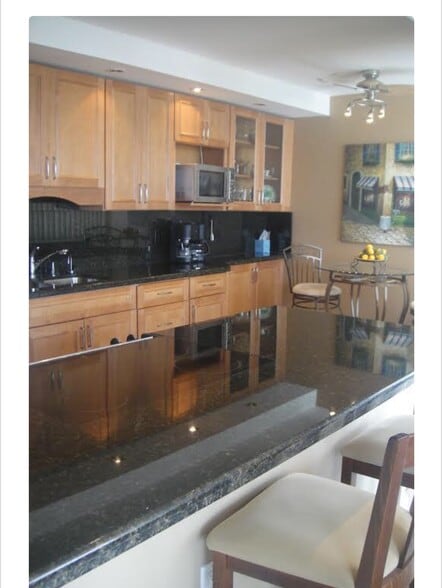 Building Photo - 11930 N Bayshore Dr