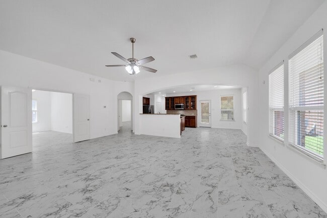 Building Photo - 16419 Dover Mills Dr