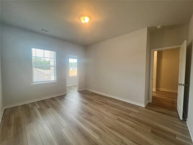 Building Photo - 796 Winding Rose Dr