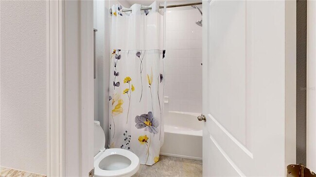 Building Photo - 17034 Yellow Pine St