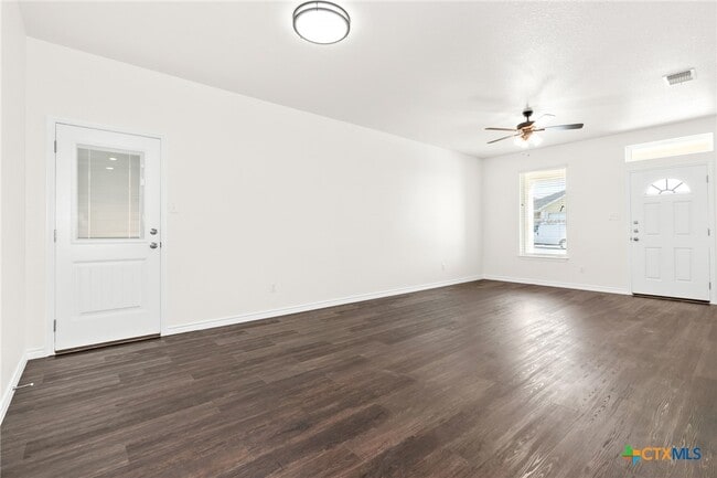 Building Photo - 5101 Rose Petal Ct