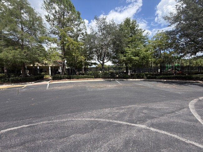 Building Photo - 505 Lake Eagle Ln