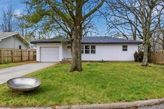 Building Photo - 503 S Forest Ct