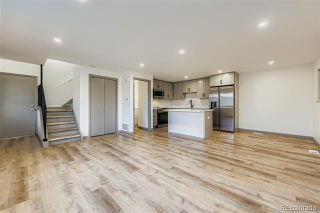 Building Photo - 3745 Benton St