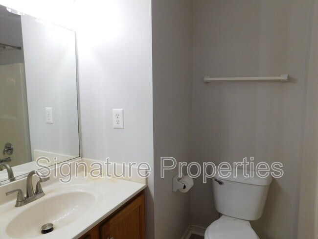 Building Photo - 7907 Cottesmore Terrace