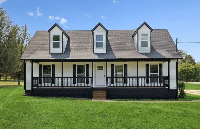 Building Photo - 2438 Sowell Mill Pike