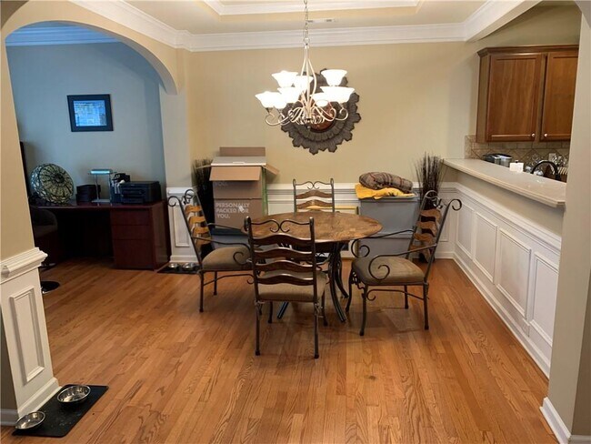 Building Photo - 5385 Donehoo Ct