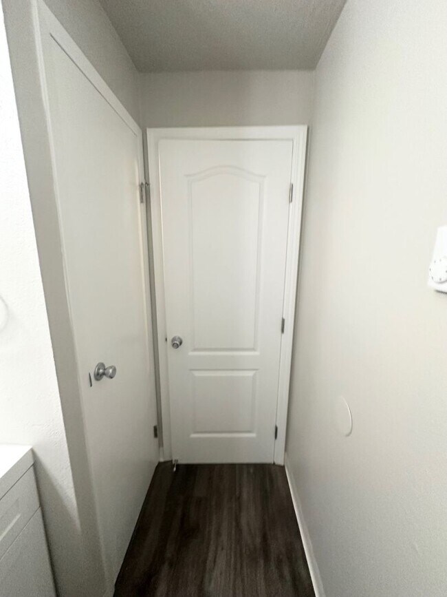 Building Photo - 211 N Indiana Ave