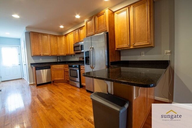 Building Photo - 1807 Westphal Pl