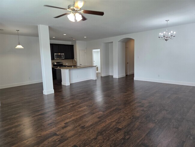 Building Photo - 8206 Summer Lake Pass Ln