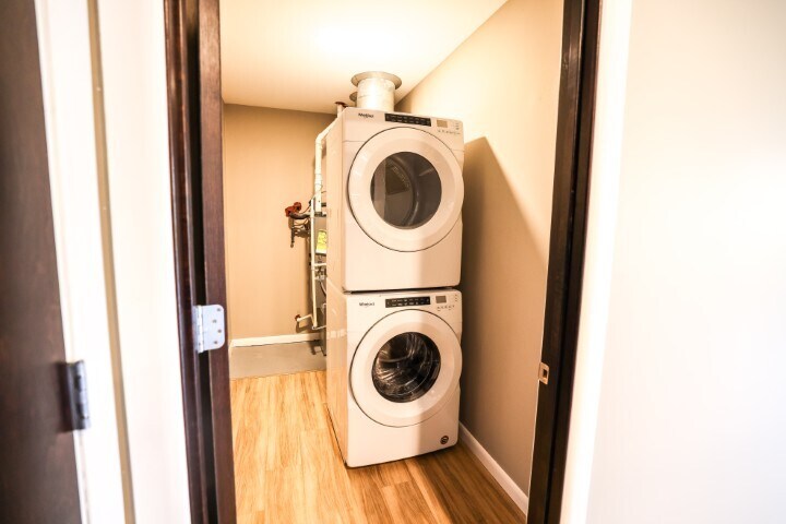 Building Photo - 8041 W Bluemound Rd