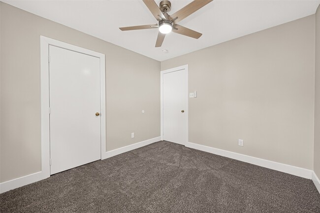 Building Photo - 18174 Woodsdale Ct
