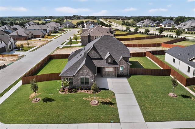 Building Photo - 814 Lakewood Ct