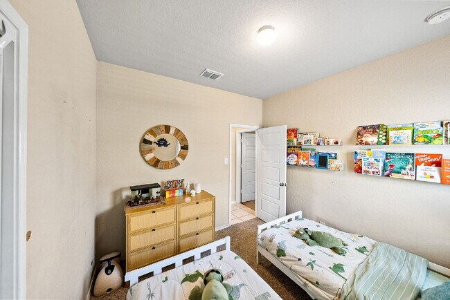 Building Photo - Custom Deck, Custom Closet, Custom Kind of Living