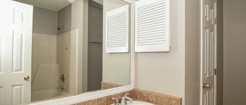 Building Photo - 10994 Traci Lynn Dr
